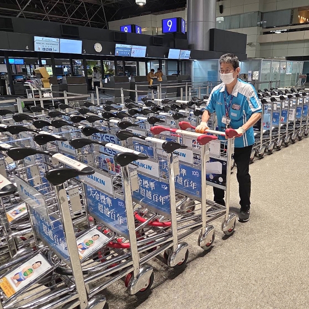 由誠泰集團承攬：桃園國際機場第一、二航廈行李手推車服務勞務採購-12.jpg