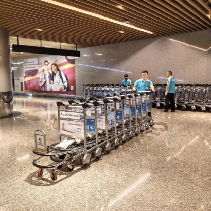 由誠泰集團承攬:桃園國際機場第一、二航廈行李手推車服務勞務採購-24.jpg 由誠泰集團承攬:桃園國際機場第一、二航廈行李手推車服務勞務採購-24.jpg